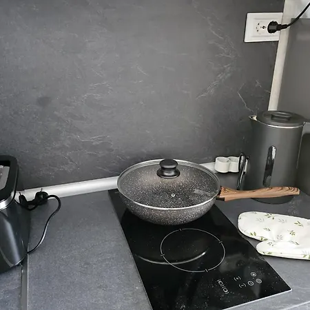 Jade - With Parking 아파트 *