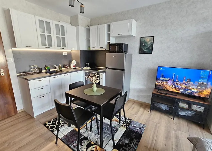 Jade - With Parking 아파트