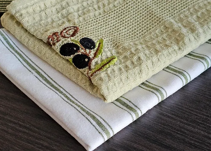 Jade - With Parking * 바르나